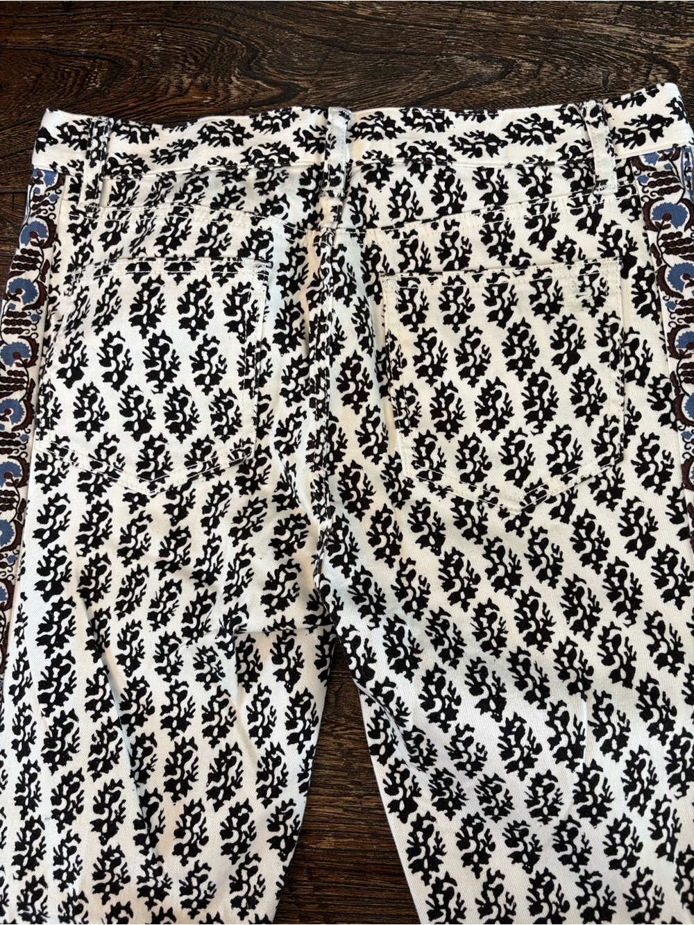 Tory Burch Reya Cropped Straight Leg Jeans Womens 29 Ivory Guru Border NWT Print - Picture 9 of 10